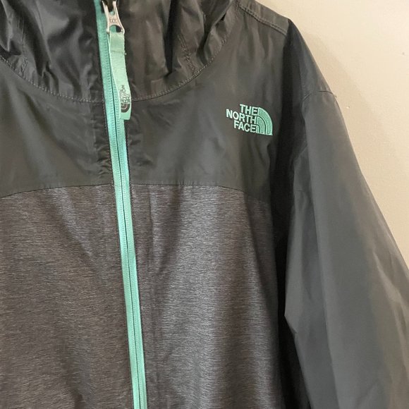 The North Face DryVent Girls Jacket - Picture 2 of 10